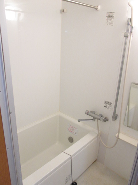 バス・シャワールーム　追い焚き機能付き