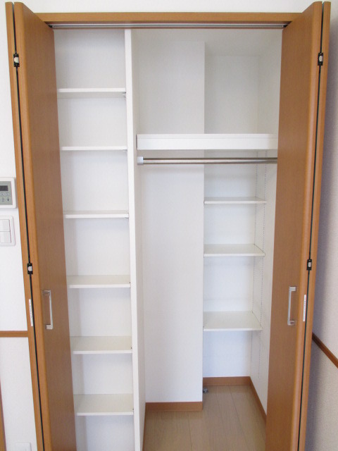 収納　高さのある収納