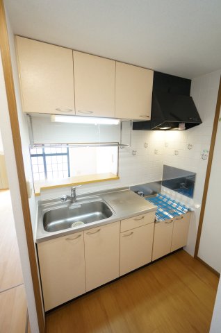 キッチン　※同タイプの写真です。