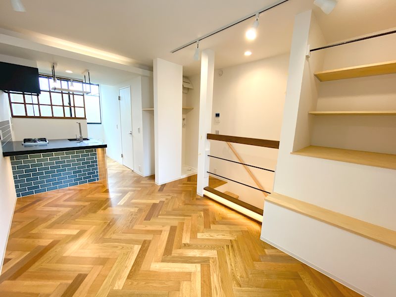 居室・リビング　☆明るい居間☆