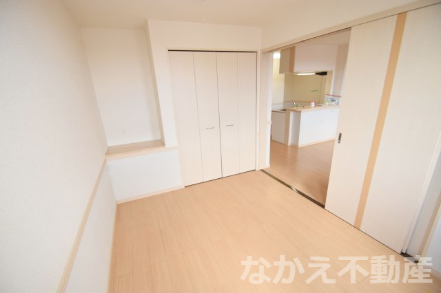 居室・リビング　明るい洋室です