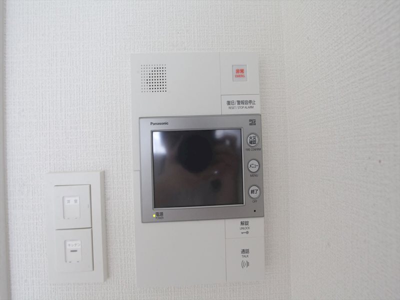 セキュリティ　TVモニター付インターホン完備