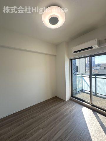 居室・リビング　個人の部屋や寝室として使える洋室です