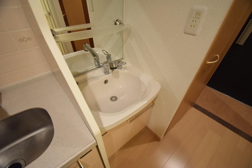 洗面設備　洗髪洗面化粧台