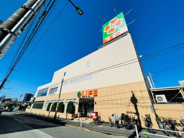 スーパー　ライフ赤塚店（スーパー）まで393m
