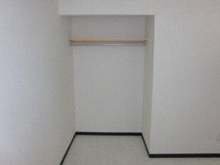 収納　※写真は別号室です。