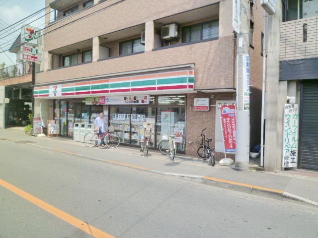 コンビニ　セブンイレブン小金井東町店（コンビニ）まで722m