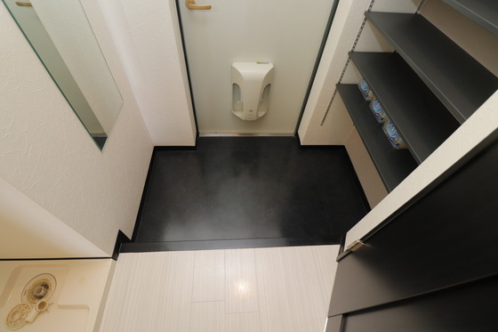 玄関　※別部屋の写真です