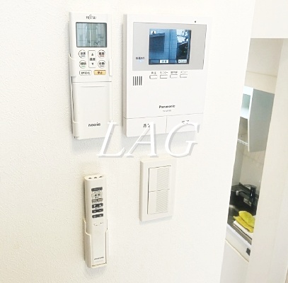 セキュリティ　モニター付きインターホンです。