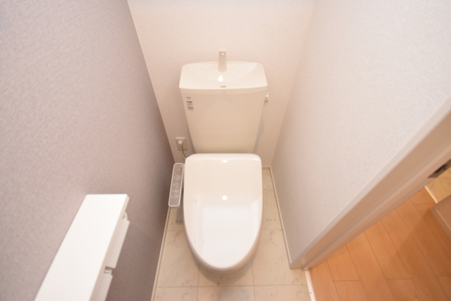 トイレ　トイレ