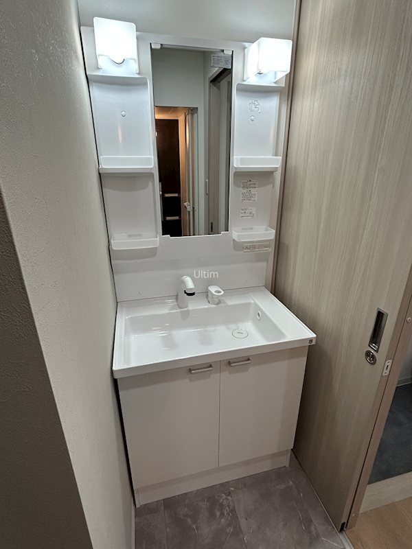 洗面設備　別のお部屋のお写真です。ご参考までに。