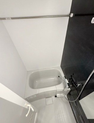 バス・シャワールーム　落ち着いた空間のお風呂です