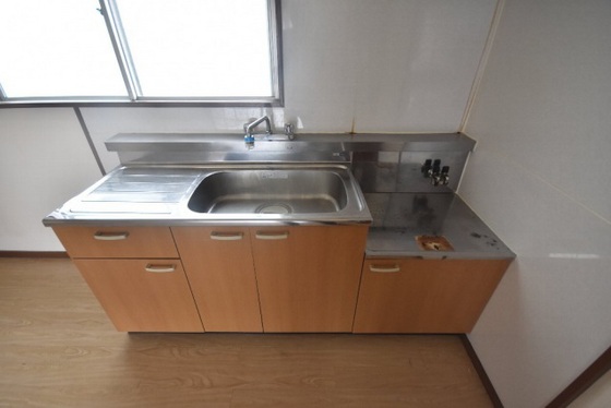キッチン　※別号室の写真です