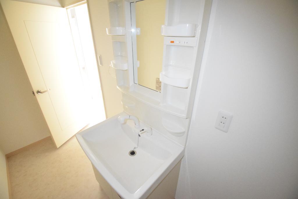 洗面設備　洗髪洗面化粧台