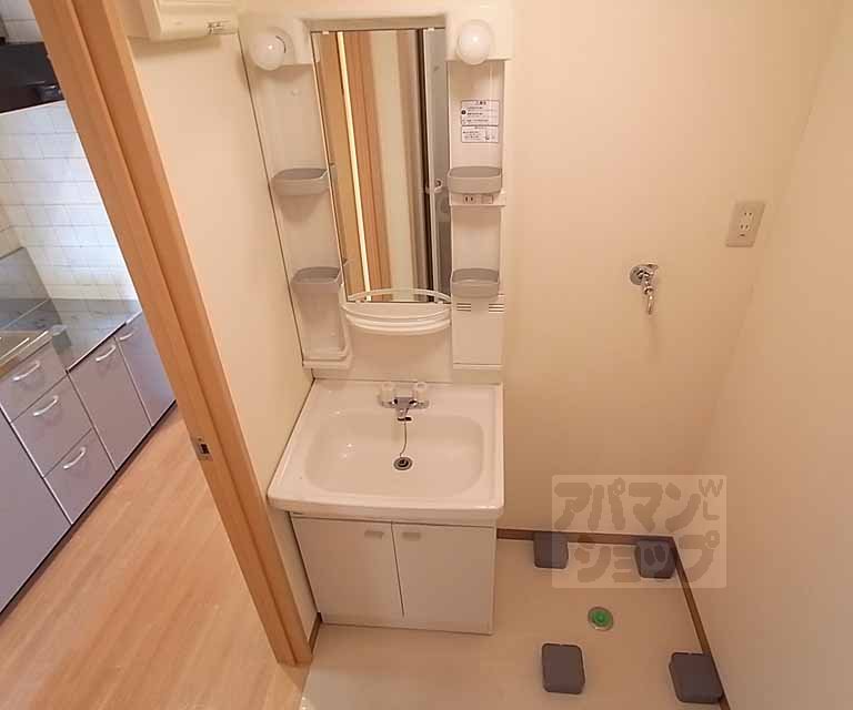 洗面設備　独立洗面台付き