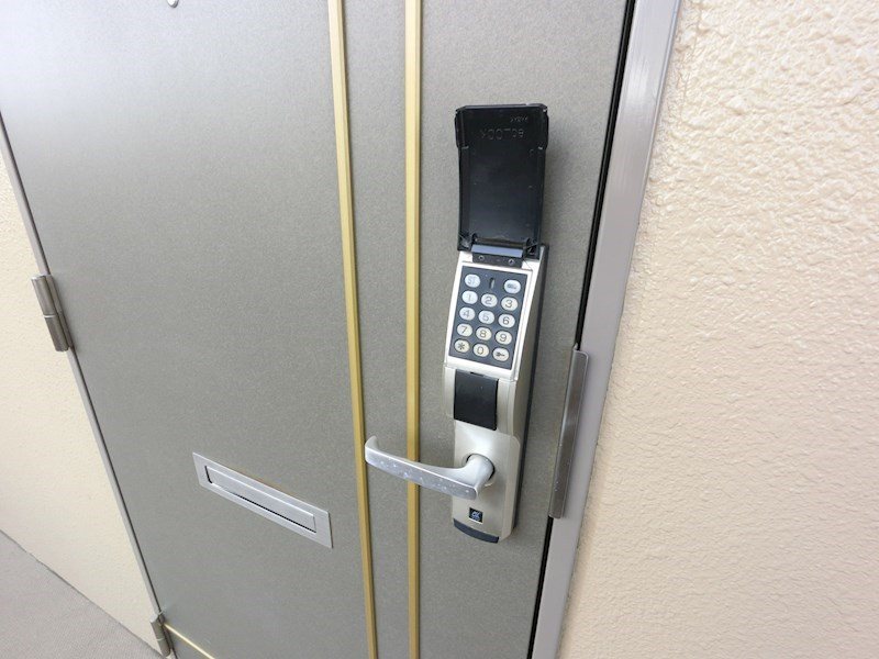セキュリティ　暗証番号式電子ロックキーで安心