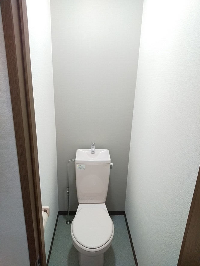 トイレ　バストイレ別