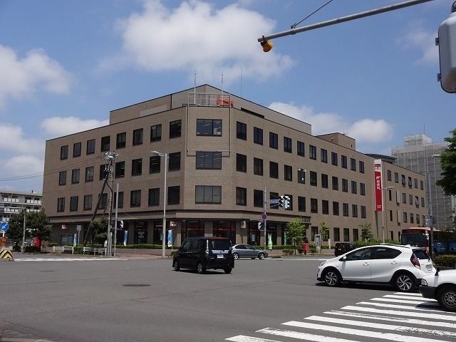 郵便局　苫小牧郵便局（郵便局）まで1364m