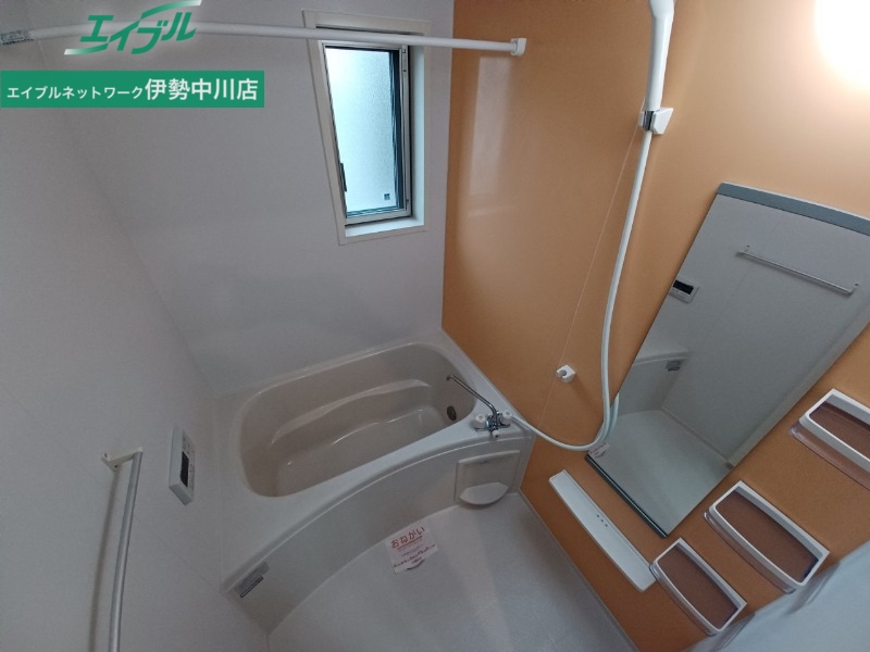 バス・シャワールーム　同物件別部屋の写真