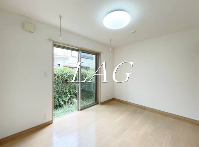 居室・リビング　洋室のお部屋です。