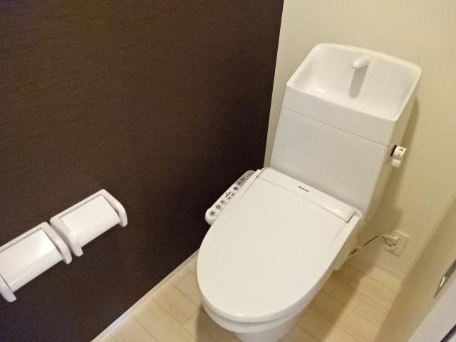 トイレ　シャワー付トイレ
