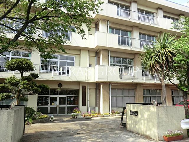 小学校　千葉市立さつきが丘東小学校（小学校）まで769m