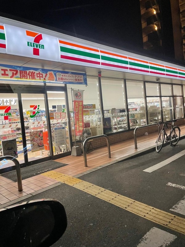 コンビニ　セブンイレブン 大阪浜口東2丁目店（コンビニ）まで58m