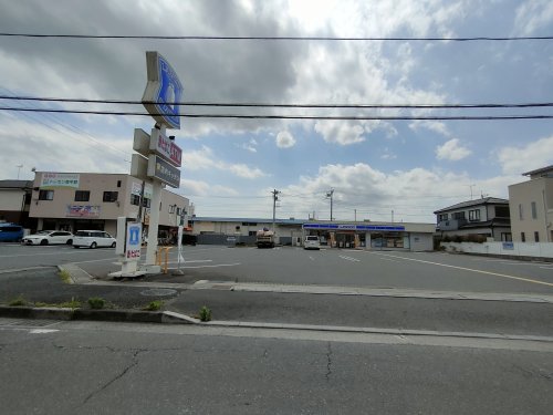 コンビニ　ローソン 岩槻南平野店（コンビニ）まで451m