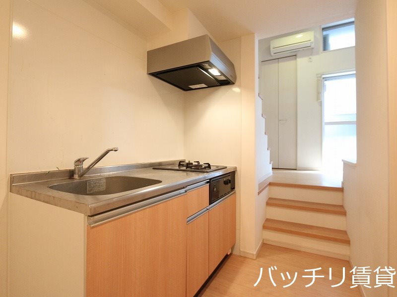 キッチン　号室写真の為、現状優先とします