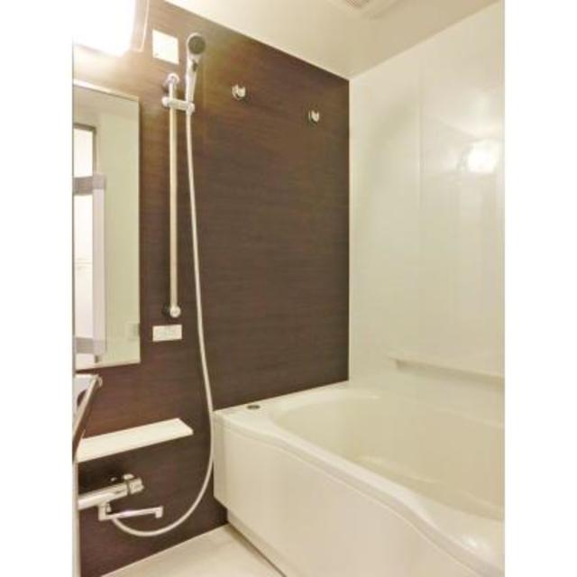 バス・シャワールーム　※写真は同タイプ住戸です。