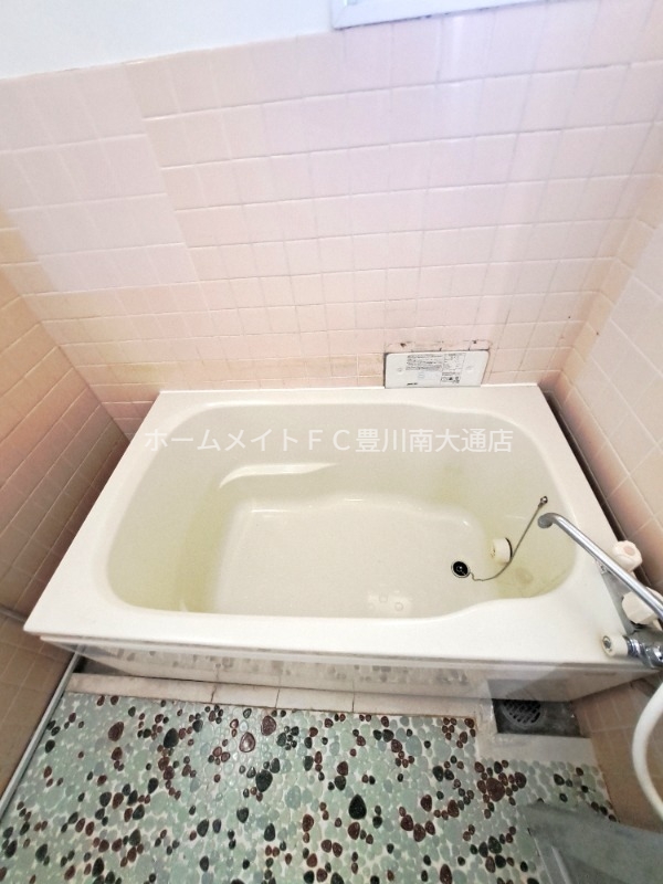 バス・シャワールーム　同型別部屋写真