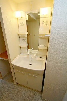 ＪＲ三角線 富合駅 徒歩3分 2階建 築15年の内装写真
