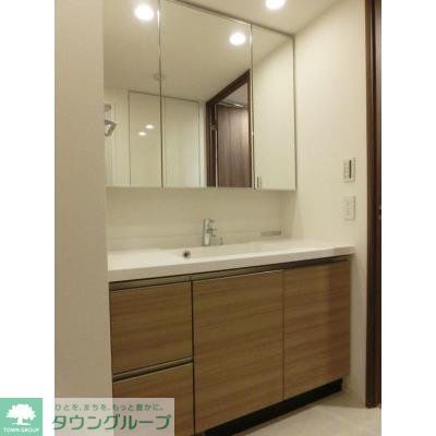 洗面設備　※写真は同タイプ住戸です。