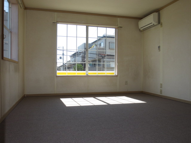 シャンブルKITANOIIの居間写真