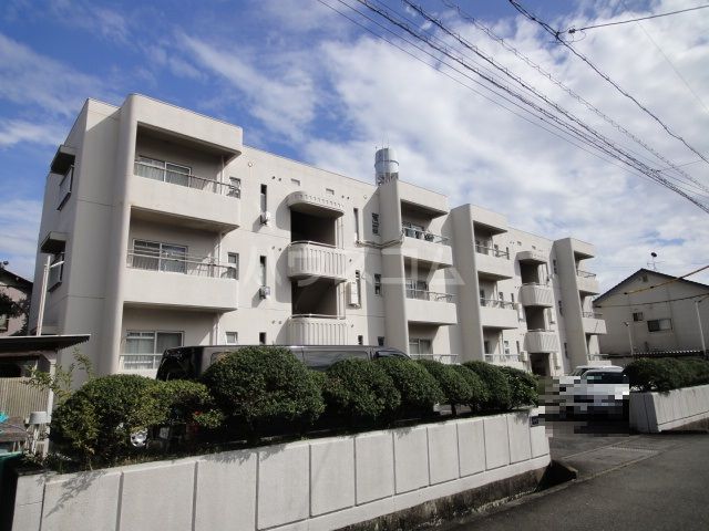 静岡市葵区新伝馬のマンションの建物外観