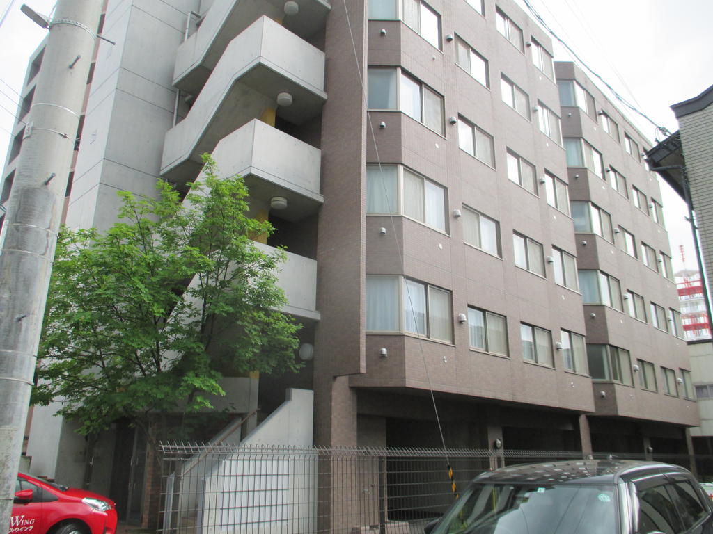 ビラージュ花屋町の建物外観