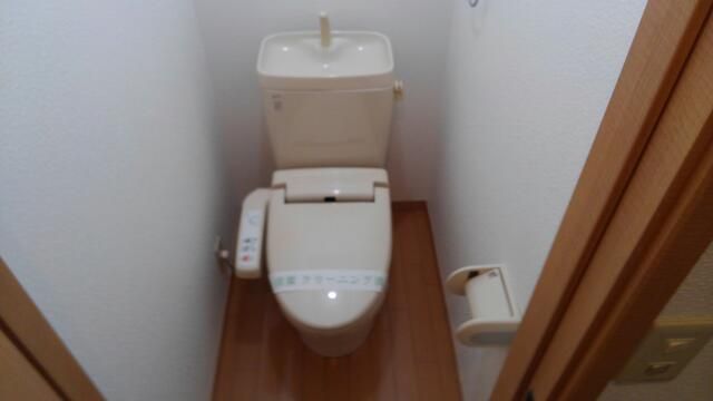 【大和市深見西のアパートのトイレ】