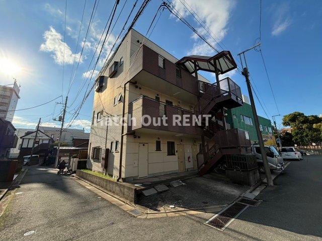 千葉市中央区神明町のマンションの建物外観