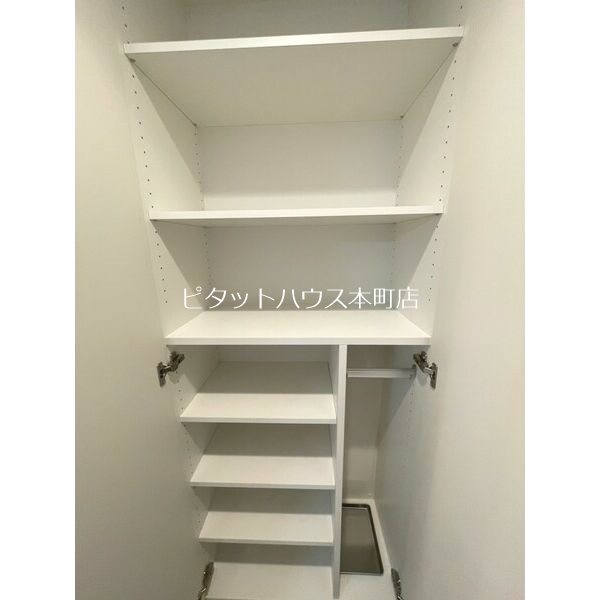 【大阪市西区江戸堀のマンションのその他】