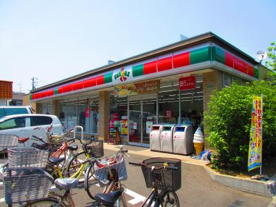 【江戸川区篠崎町のアパートのコンビニ】