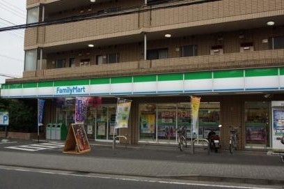 【川崎市多摩区生田のアパートのコンビニ】