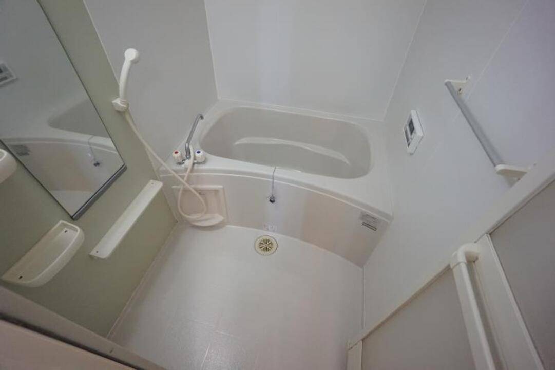 バス・シャワールーム　浴室