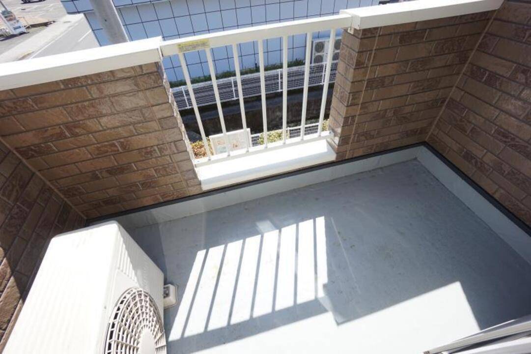 バルコニー　バルコニー