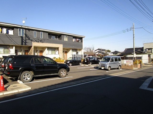 【水戸市姫子のアパートの駐車場】