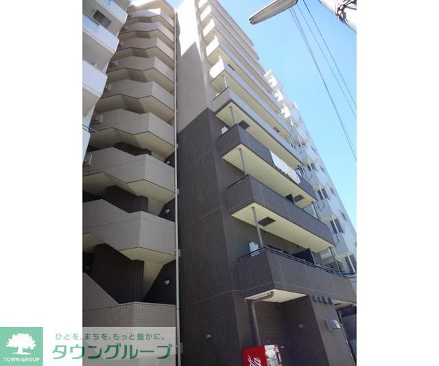 【板橋区小豆沢のマンションの建物外観】