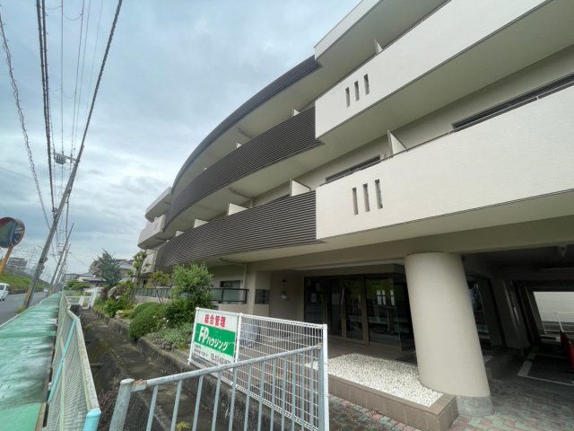 三島郡島本町広瀬のマンションの建物外観