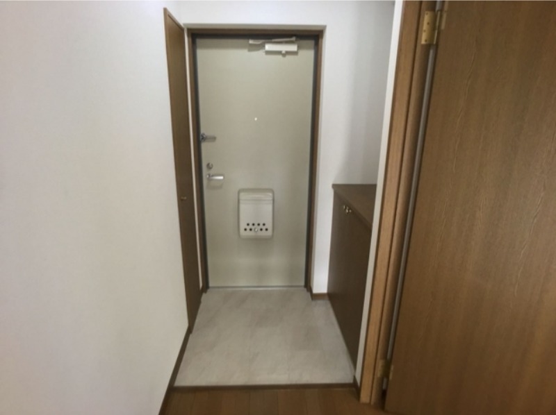 玄関　図面と現状に相違がある場合には現状を優先