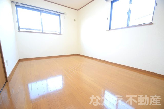 その他部屋・スペース　使い勝手のいい寝室です