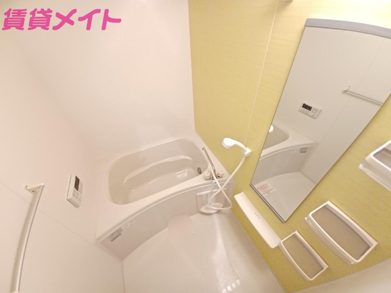 バス・シャワールーム　同型参考写真