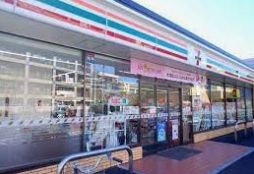 コンビニ　セブンイレブン江戸川篠崎町7丁目店（コンビニ）まで170m